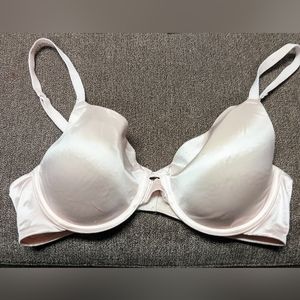 Hanes Bra, size 36C